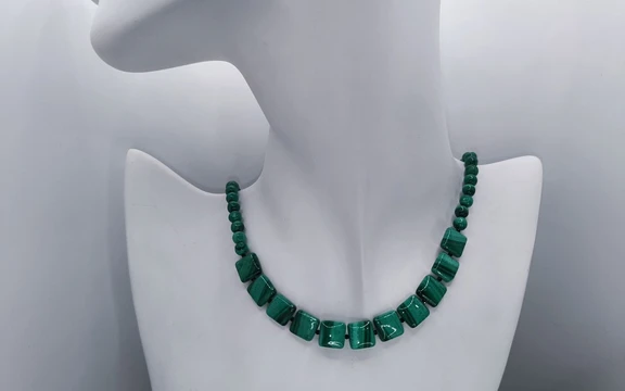 Бусы из малахита ар-5