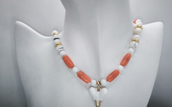 Бусы перламутр с кораллом
