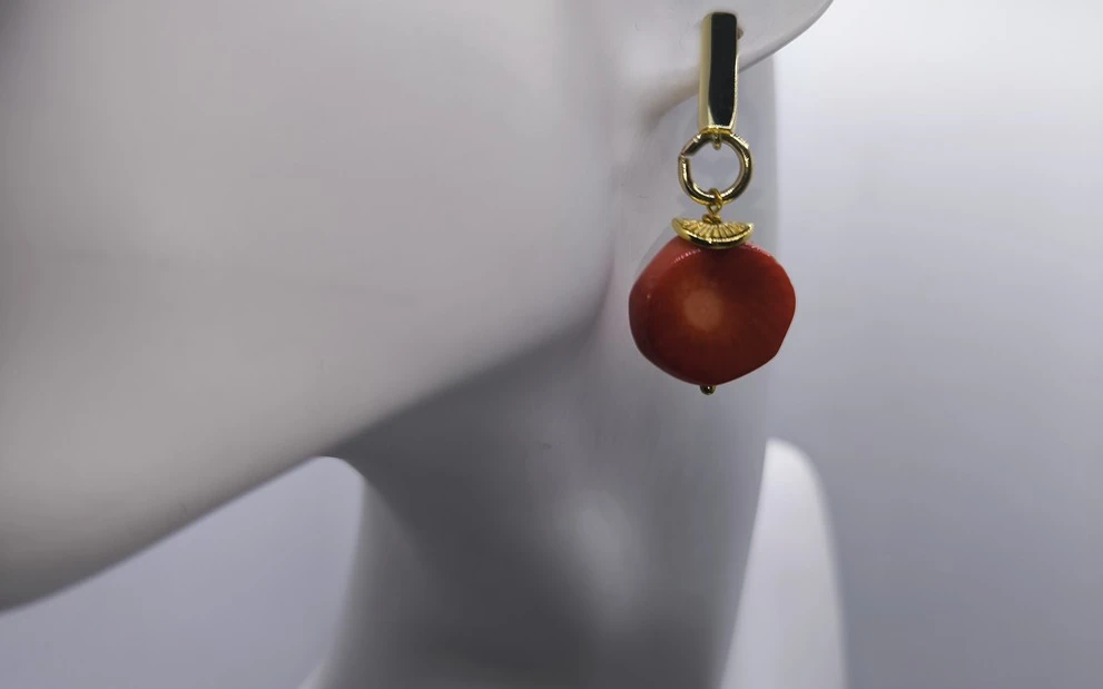 Серьги из коралла