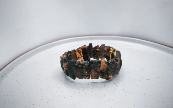 Браслет из янтаря ар-2