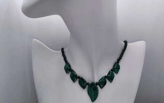 Бусы из малахита ар-4