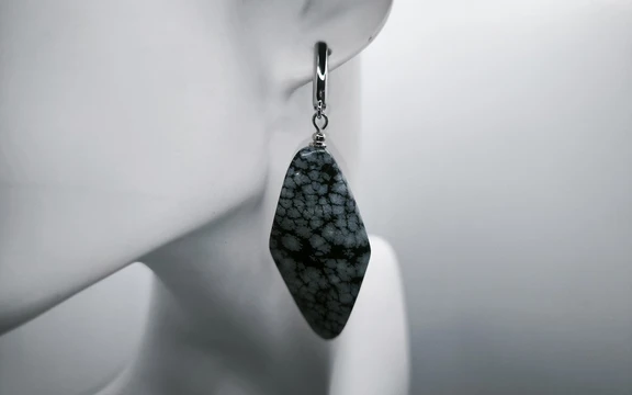 Серьги из обсидиана