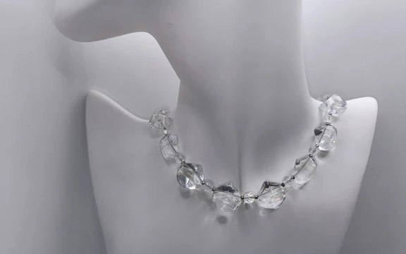 Бусы из горного хрусталя ар-4