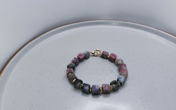 Браслет из турмалина