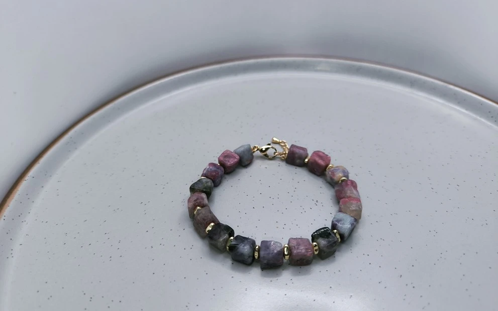 Браслет из турмалина