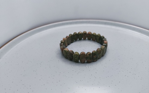 Браслет из яшмы ар-8