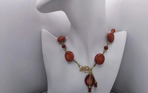 Бусы из коралла ар-3