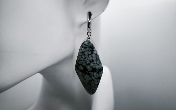 Серьги из обсидиана