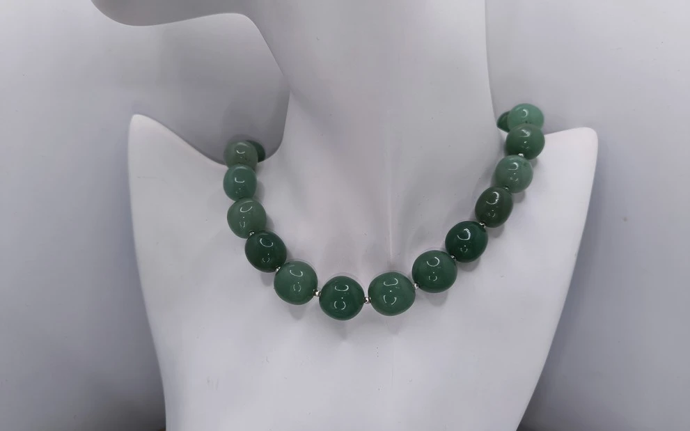 Бусы из нефрита ар-3
