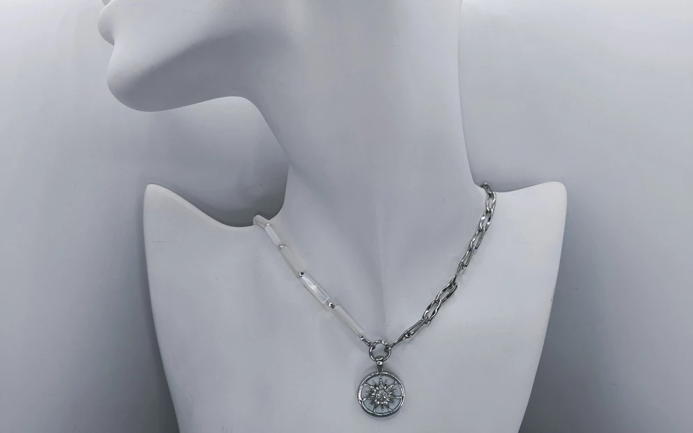 Бусы с перламутром