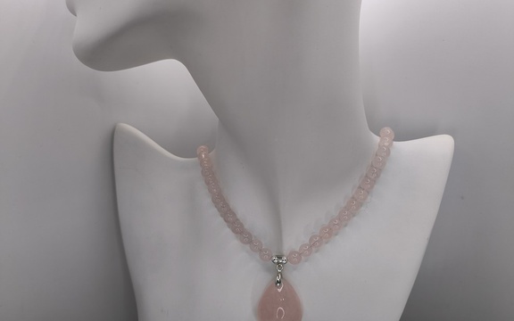 Бусы из розового  кварца ар-2